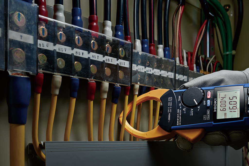 CLAMP METER - True RMS - 1000V AC,2000V DC - CM4141-50 - HIOKI - JAPAN